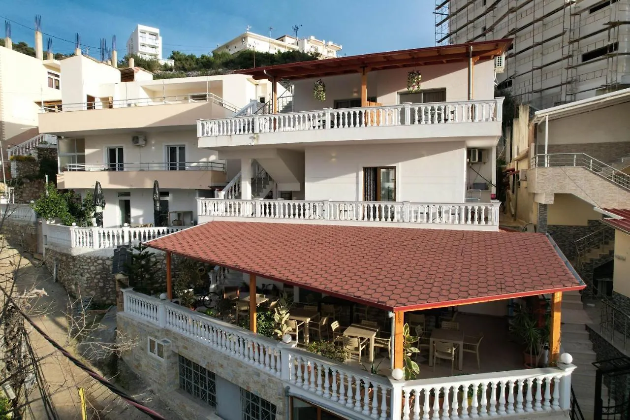 Vila Jon'A Saranda Apartament