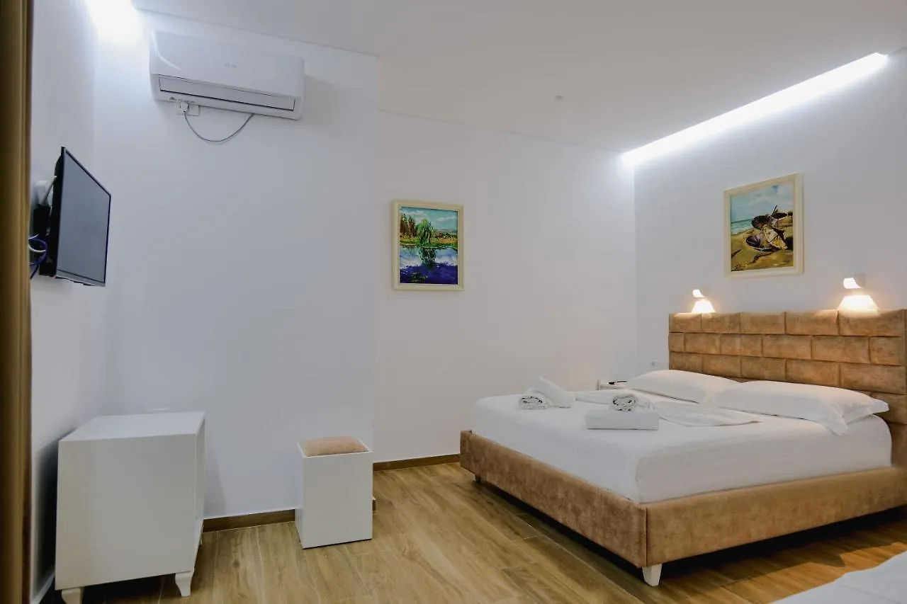 Vila Jon'A Saranda Apartament