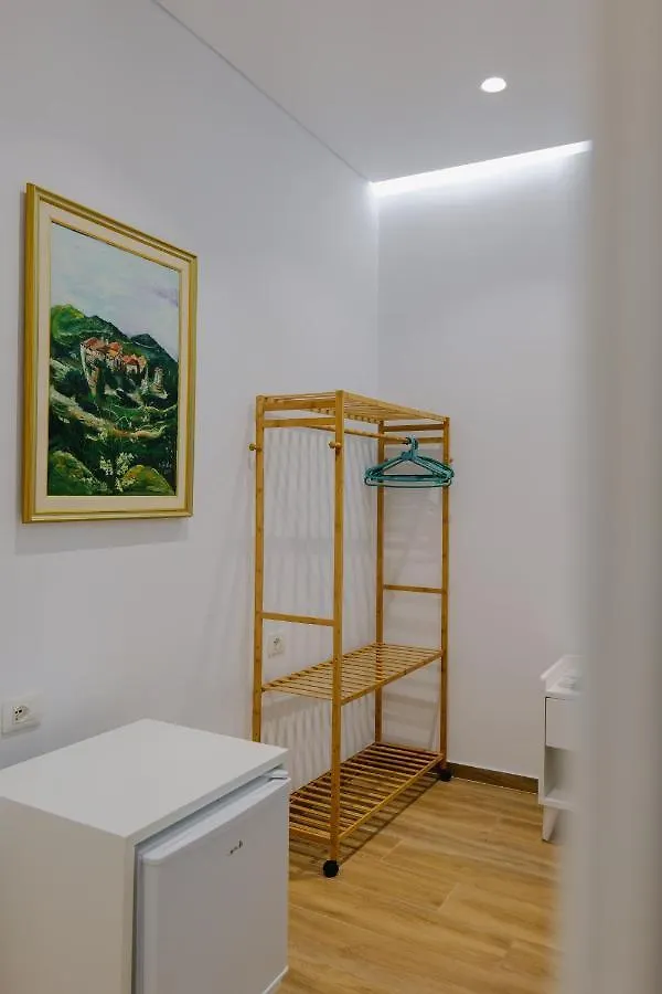 Vila Jon'A Sarande 0*,