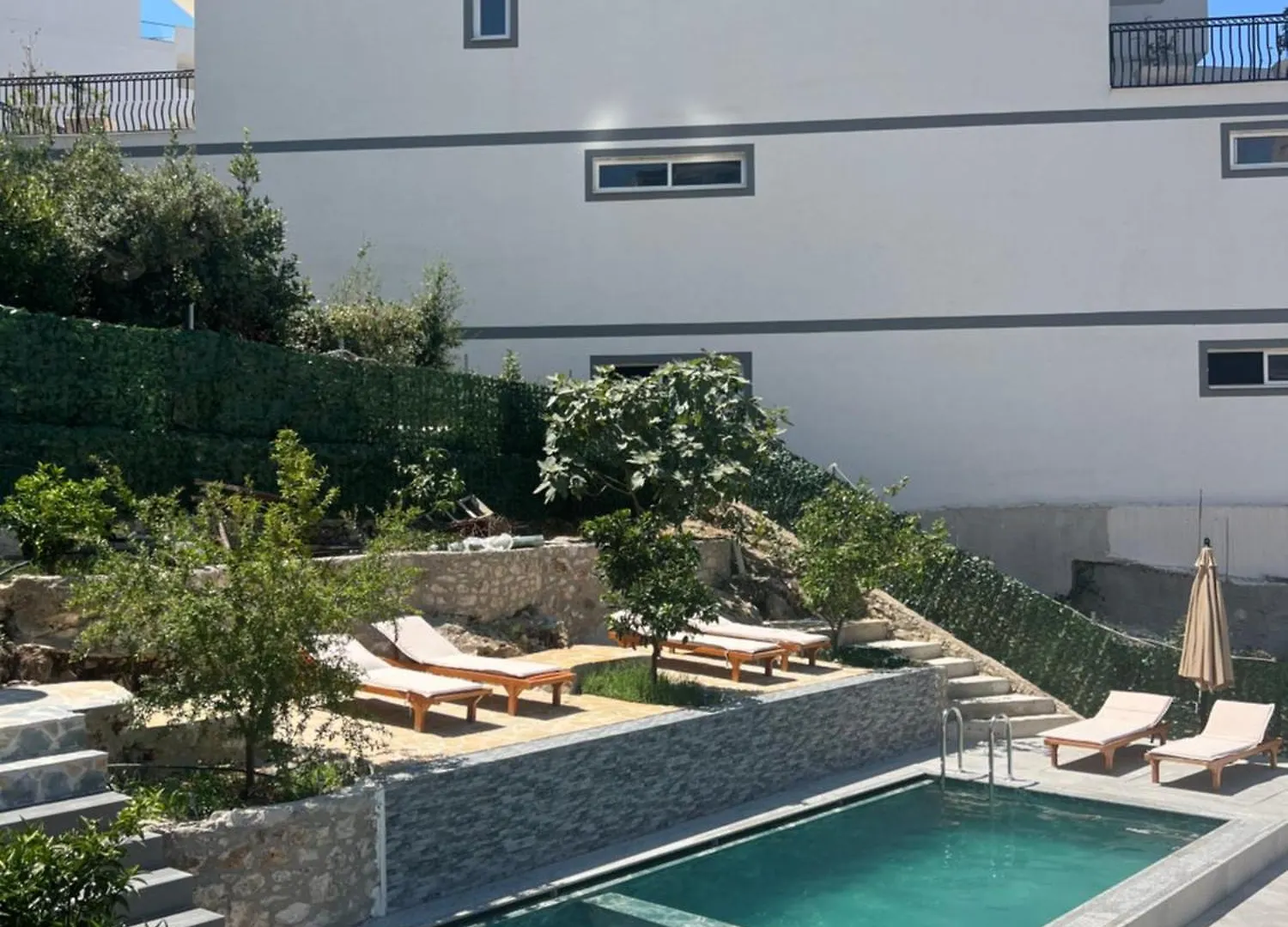 Vila Jon'A Saranda 0*,  Albania