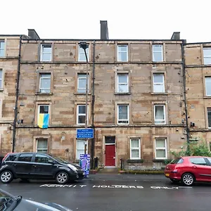 Lovely 1-bedroom In Apartamento Edimburgo