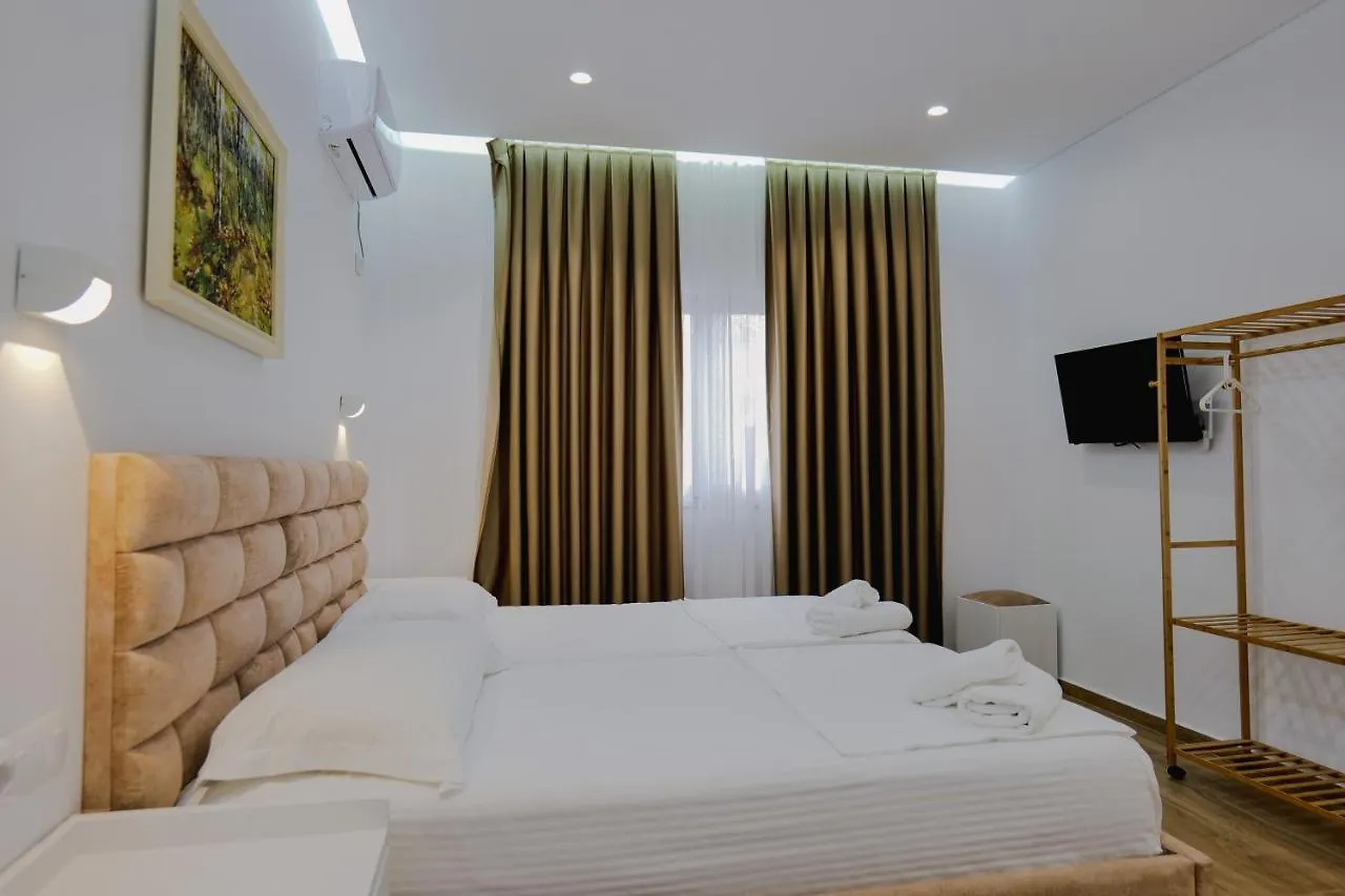 Vila Jona Sarandë 0*,