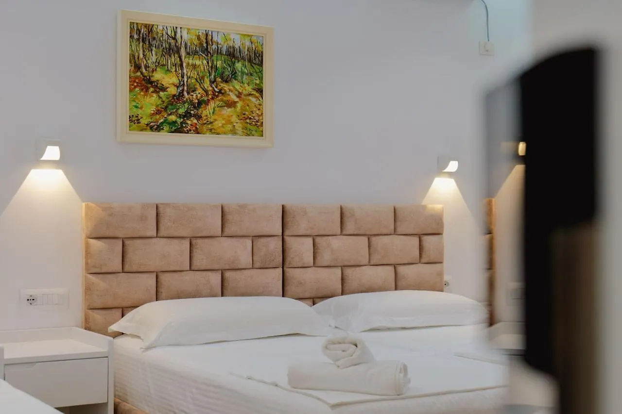 Vila Jona Sarandë