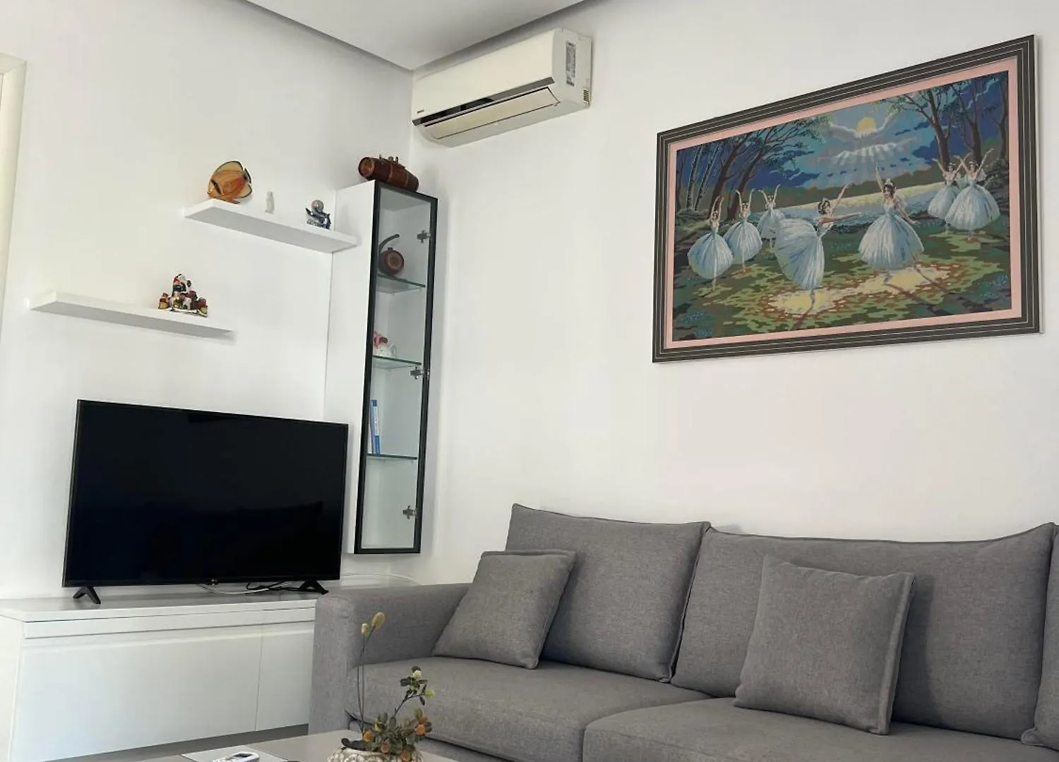 Vila Jona Sarandë 0*,